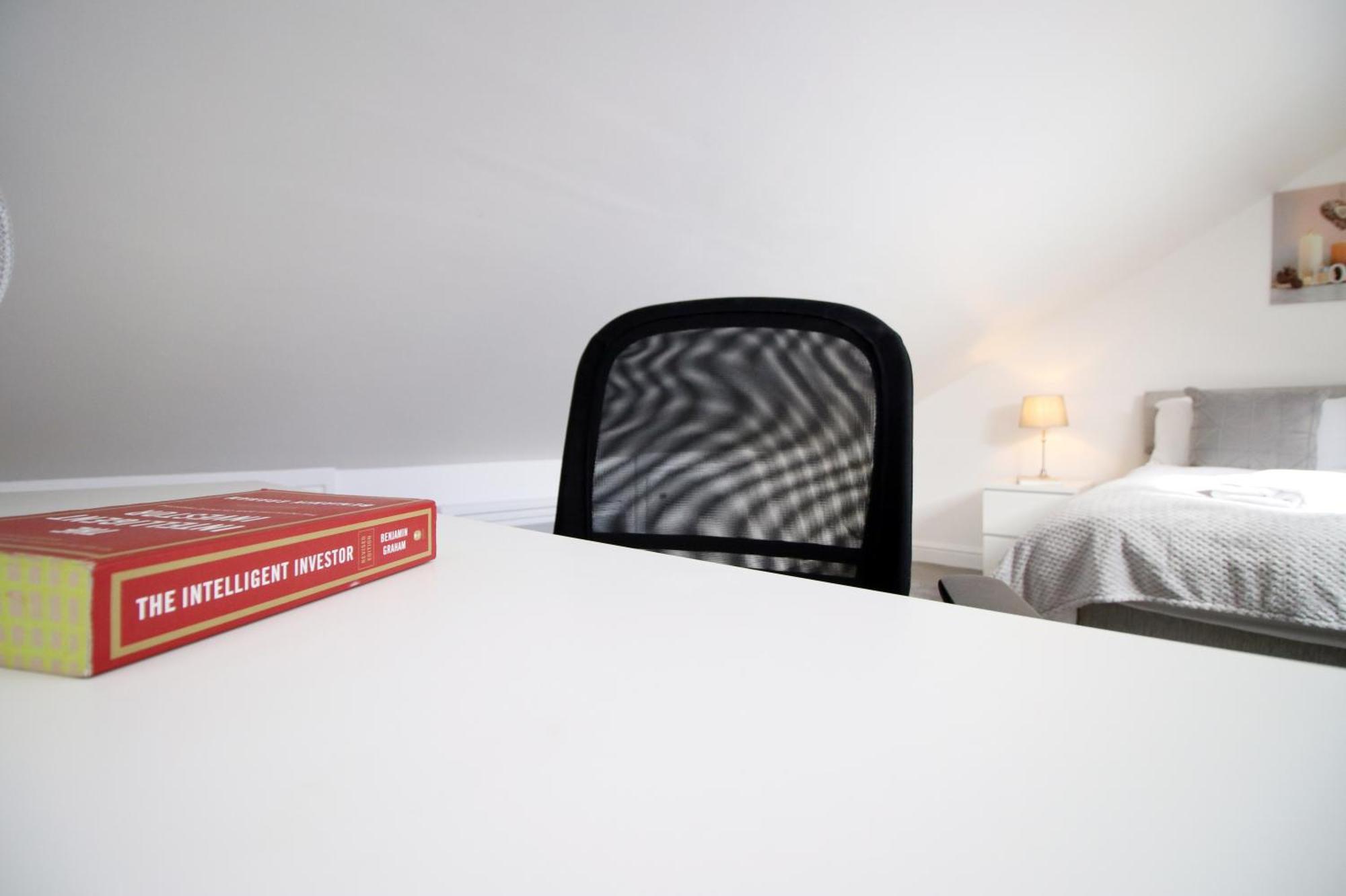 Modern Guesthouse, Fast Wi-Fi, Street Free Parking, Central, Fully Equipped Cardiff Exteriör bild