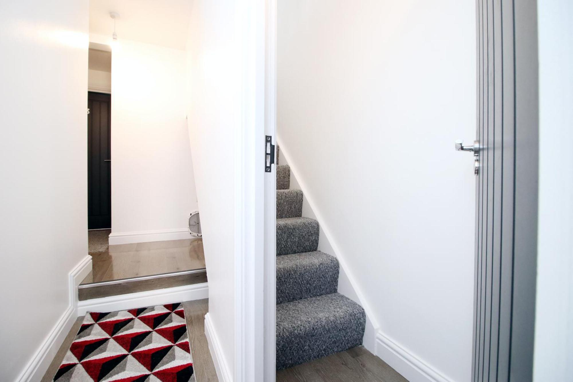 Modern Guesthouse, Fast Wi-Fi, Street Free Parking, Central, Fully Equipped Cardiff Exteriör bild